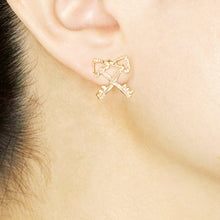 Load image into Gallery viewer, double heart key diamond studs
